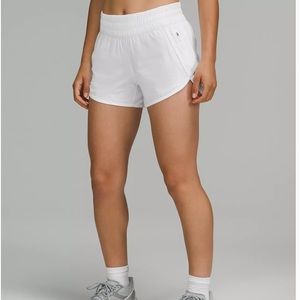 Lululemon lavender Tracker Low-Rise Lined Short 4"